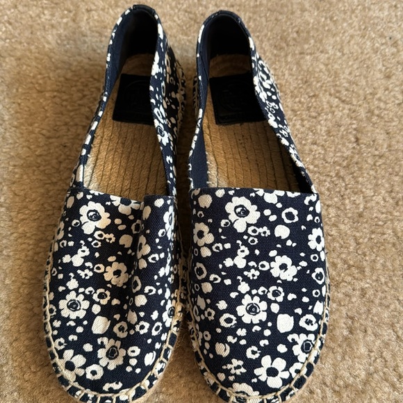 TORY BURCH - LIKE NEW Floral Espadrilles - Size 7 - Picture 1 of 10